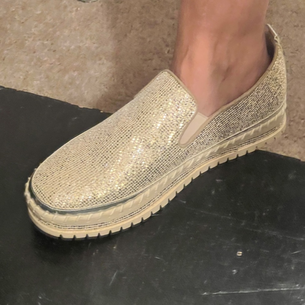 Shoe - Picture 11 of 12